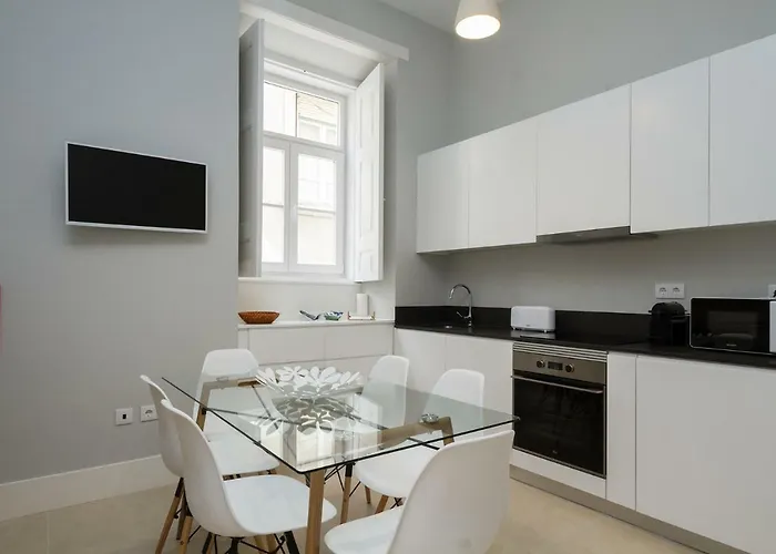 Aq 188 בית הארחה קוימברה